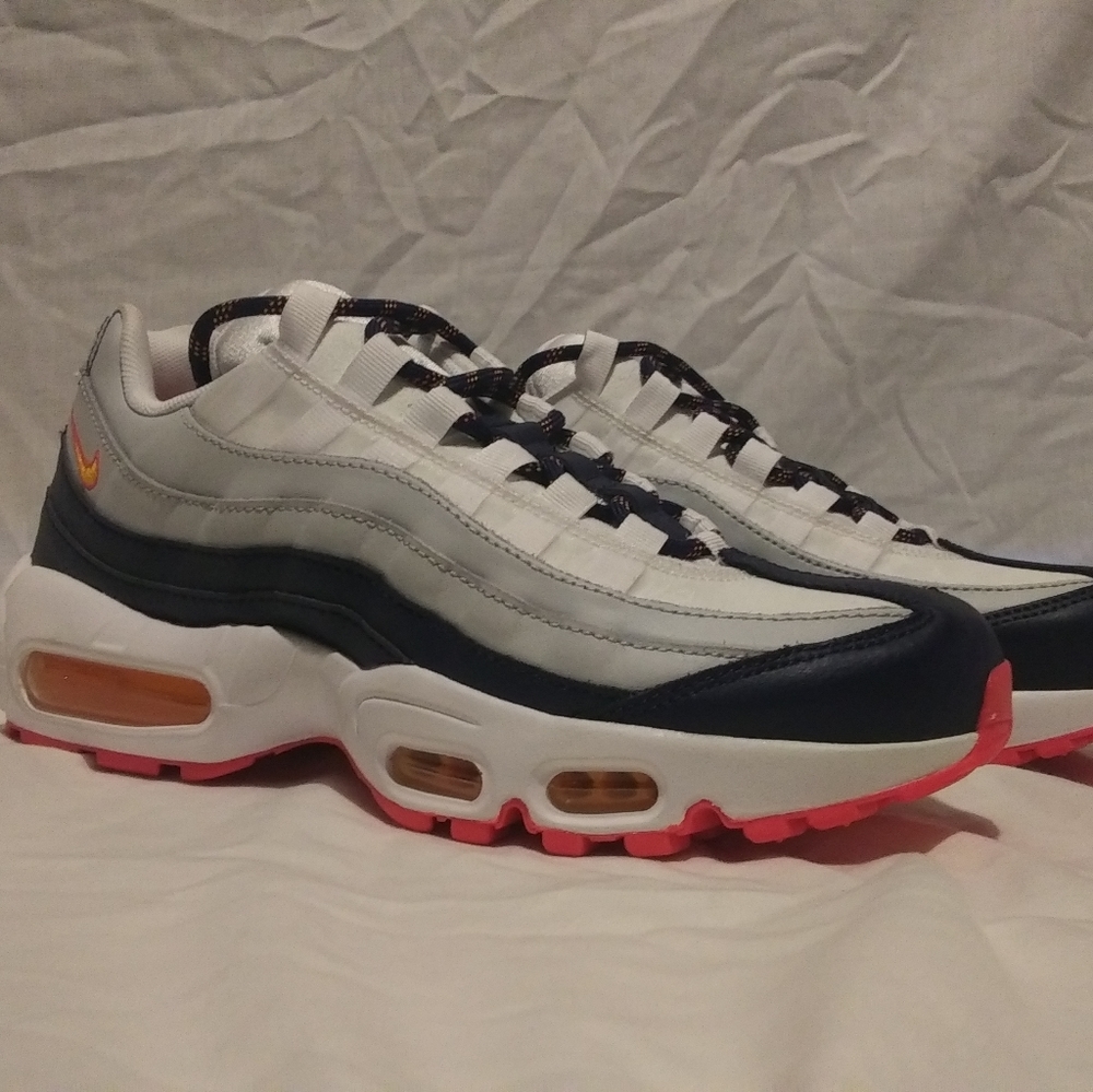 Nike Airmax 95 Women's Midnight and Orange